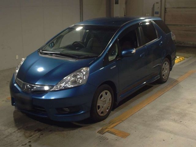 4237 Honda Fit shuttle GP2 2012 г. (TAA Kyushu)